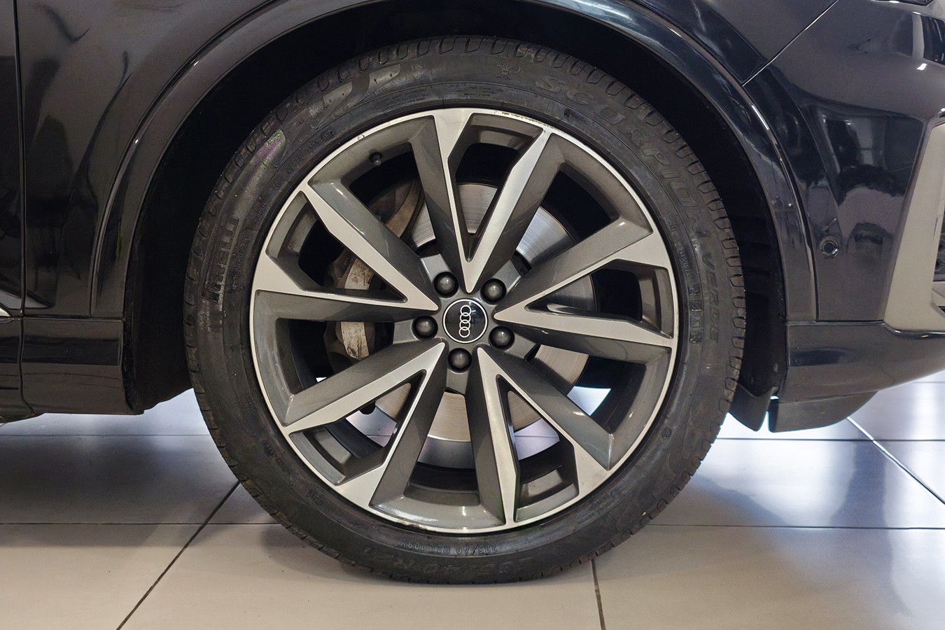 Q7