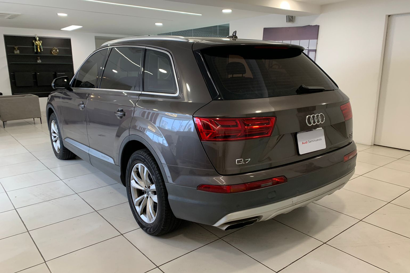Q7